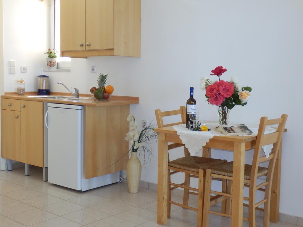 Maro Suites Tavronitis エクステリア 写真