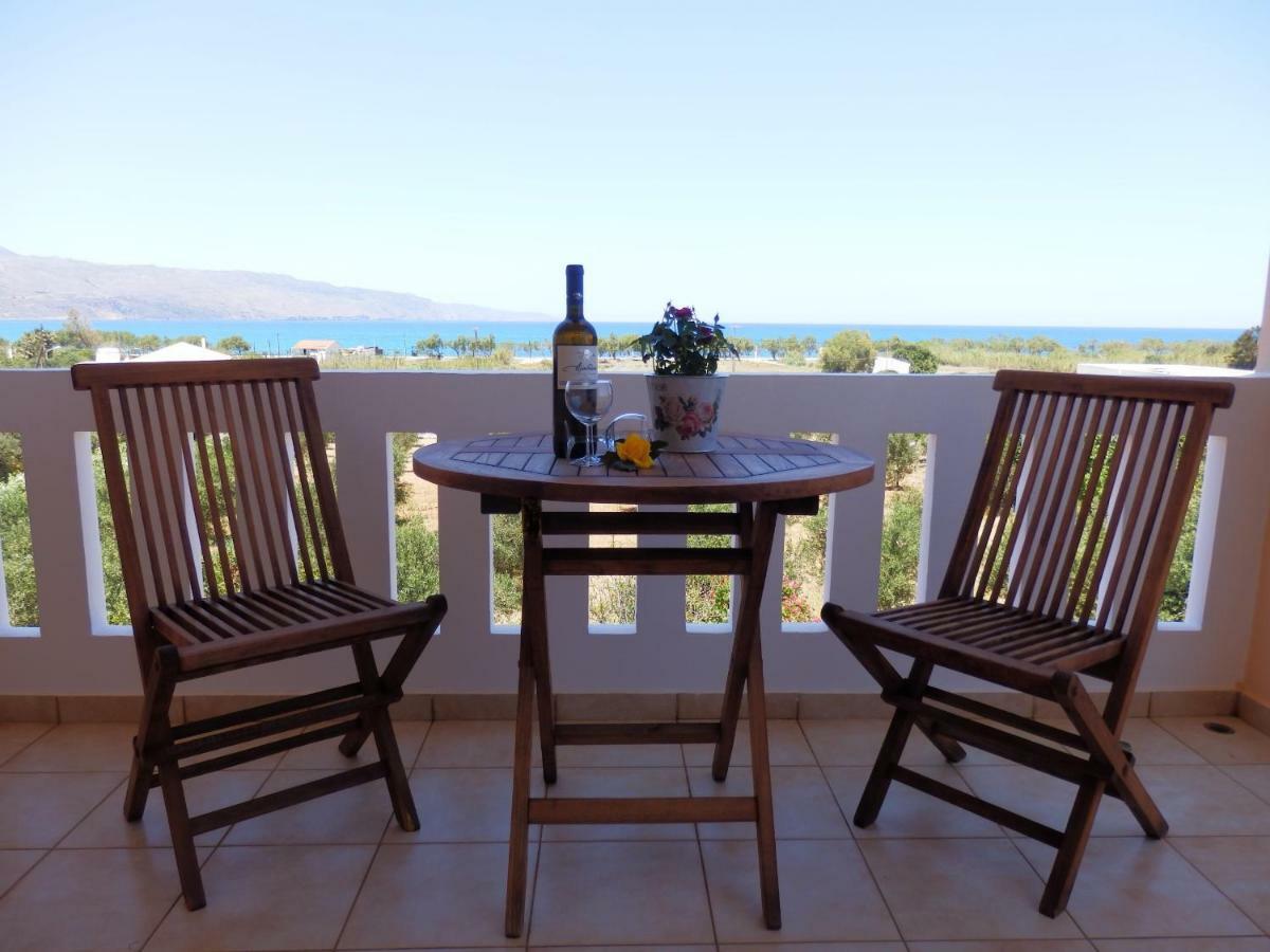Maro Suites Tavronitis エクステリア 写真