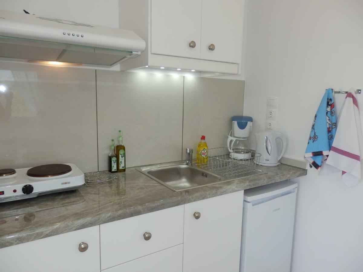 Maro Suites Tavronitis エクステリア 写真